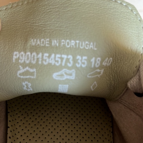 Beautiful, soft Leather sneakers- Softinos brand. Size 40 / US 9. - Picture 8 of 9